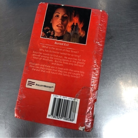Vintage The Fear Street Saga: #2 The Secret, by: R.L. Stine, Hardcover book - Picture 2 of 5
